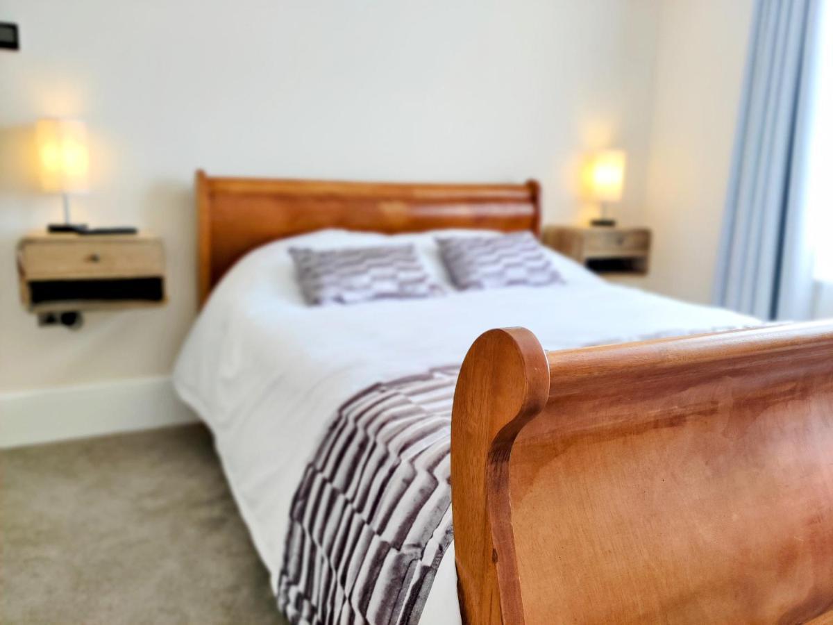 Escape To The Coast In A Luxurious Private Apartment Херн Бей Екстериор снимка